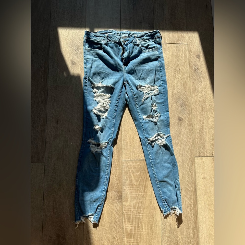 American Eagle Ripped Skinny Jeans size 14 Regular